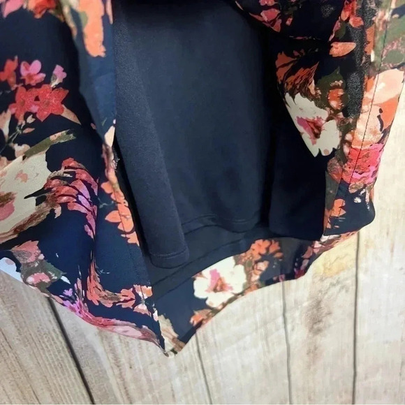 Lulus Shifting Dears Navy Blue Floral Print Split Sleeves Dress Size medium - Picture 11 of 13